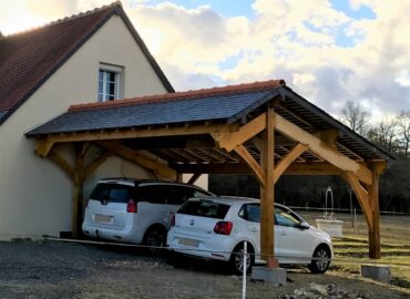 Préau voiture maison